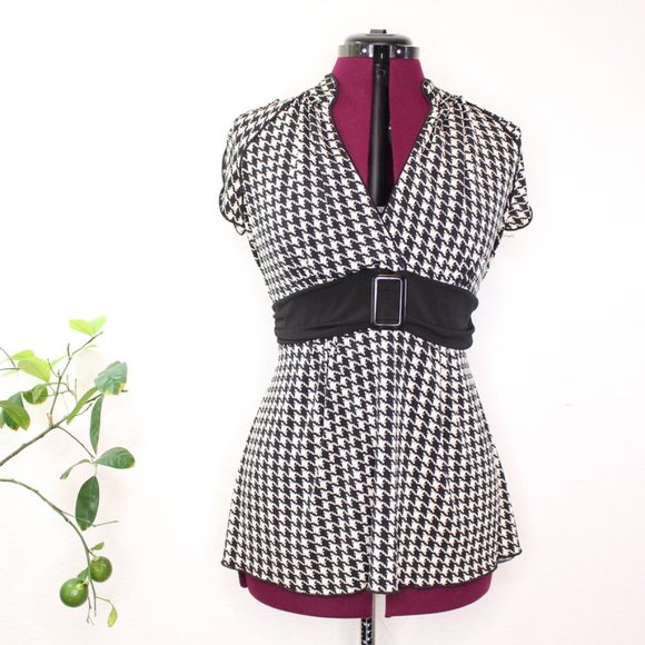 Cocomo structured houndstooth v neck  M - Picture 2 of 12